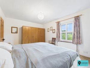 Bedroom- click for photo gallery
